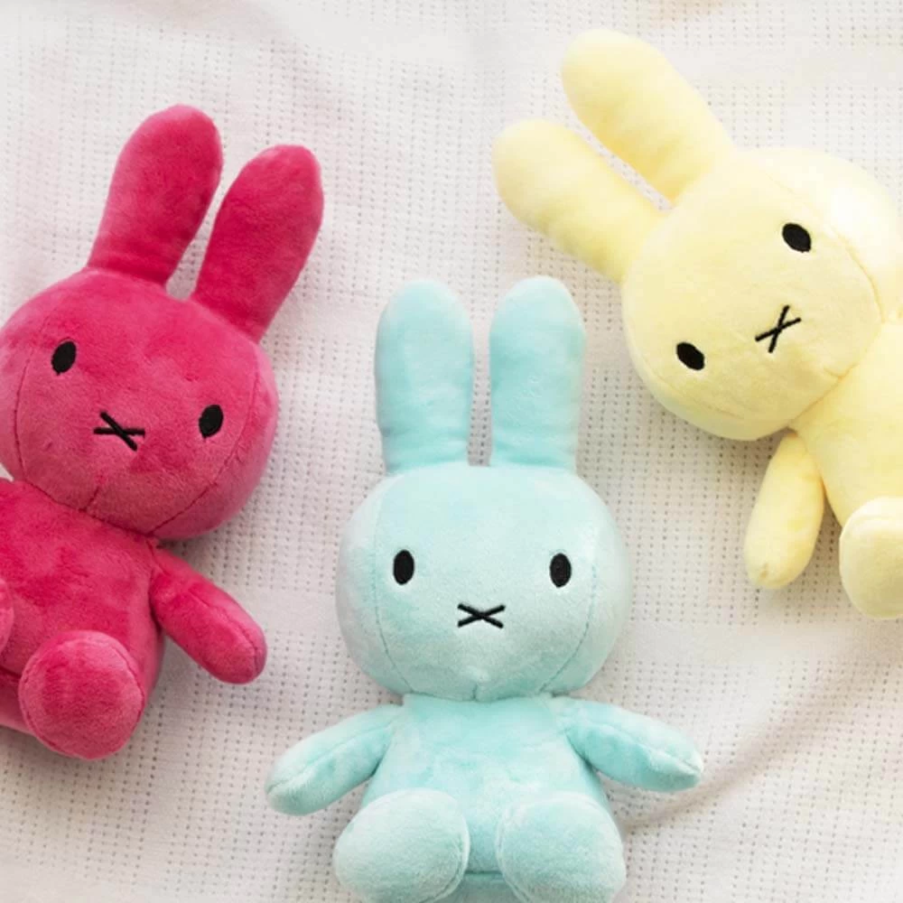 Miffy Trend Yellow Plush Toy Small 20cm 4 Miffy Trend Yellow Plush Toy Small 20cm - Image 2