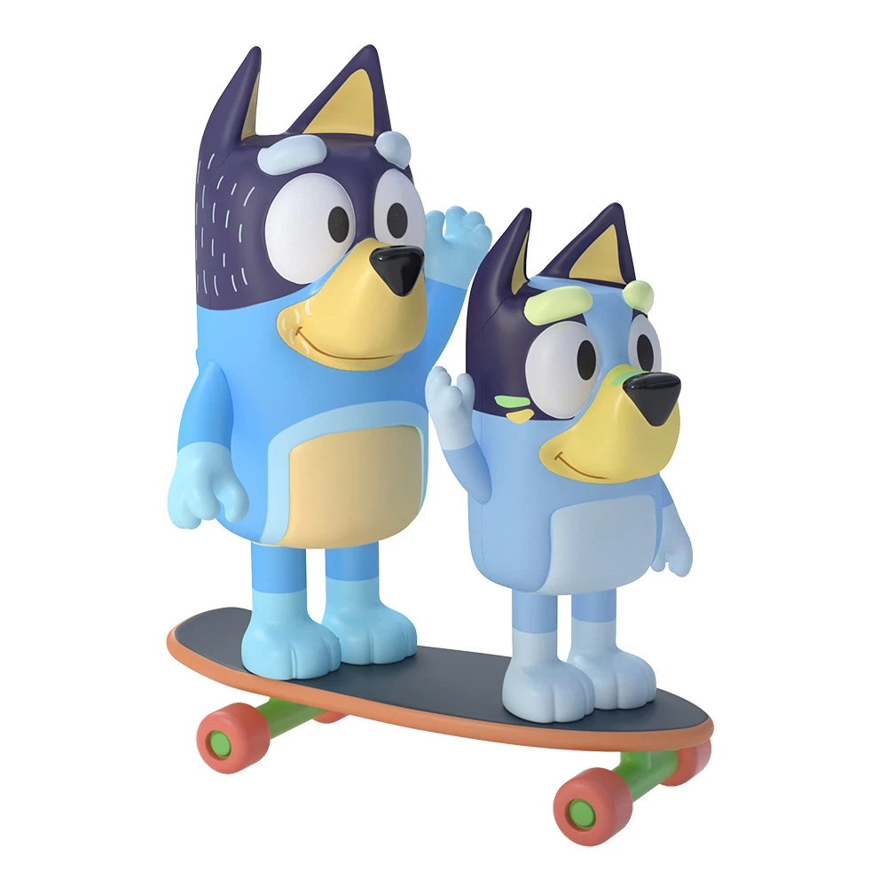 Bluey Skateboarding Bluey And Bandit Figurines 2 Pack 4 Bluey Skateboarding Bluey And Bandit Figurines 2 Pack - Image 2