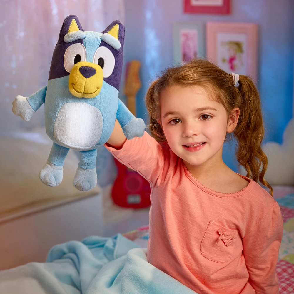 Bluey GoGlow Kids Light Up Bedtime Pal Soft Toy 7 Bluey GoGlow Kids Light Up Bedtime Pal Soft Toy - Image 5